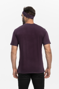 Fioletowy t-shirt merino, widok z tyłu, dopasowany męski fason