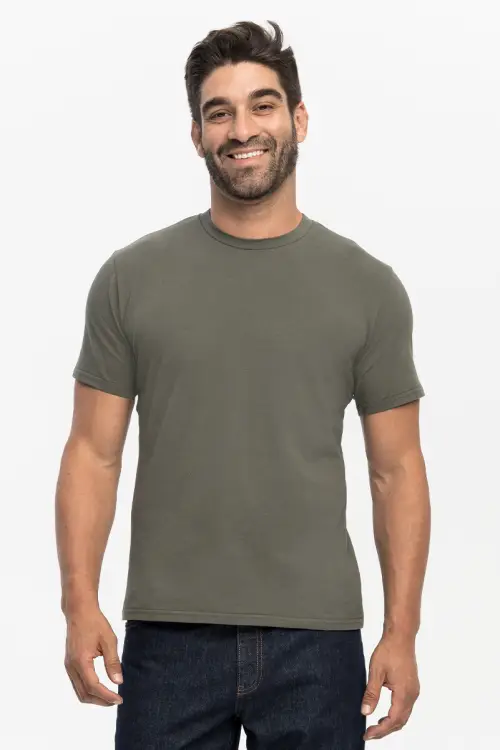 T-shirt Zack, bawełniany, khaki - na modelu