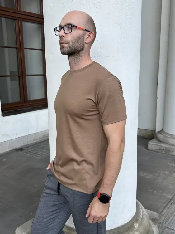 T-shirt sportowy z wełny merino 195, beżowy - zdjęcie 4