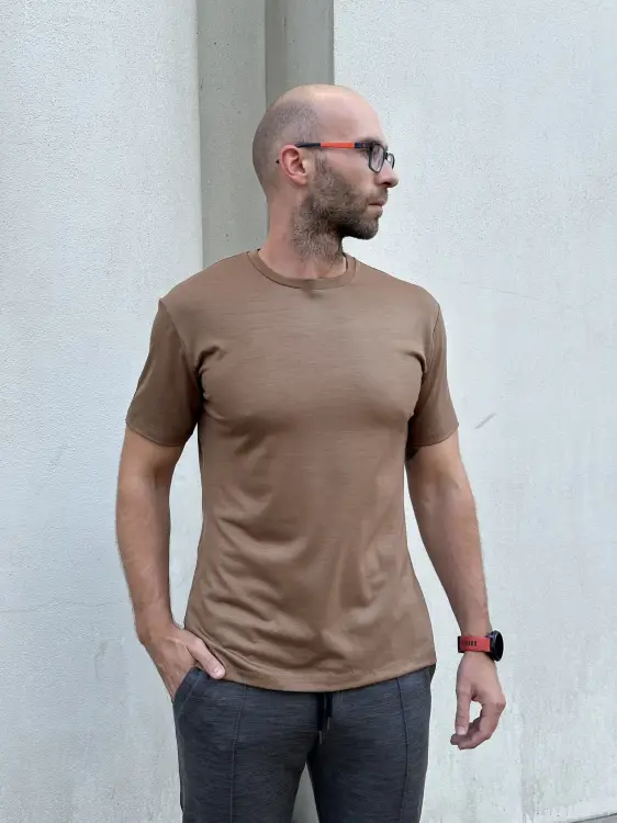 T-shirt sportowy z wełny merino 195, beżowy - zdjęcie 7