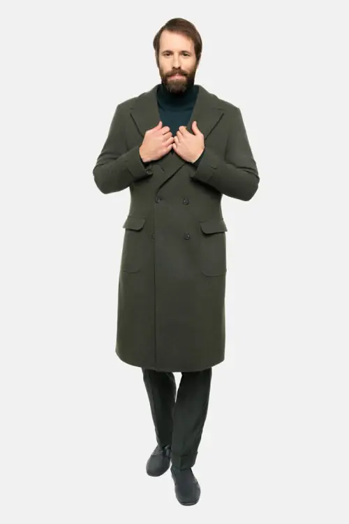 Płaszcz Ulster British Army Green, wełniany - na modelu, rozpięty