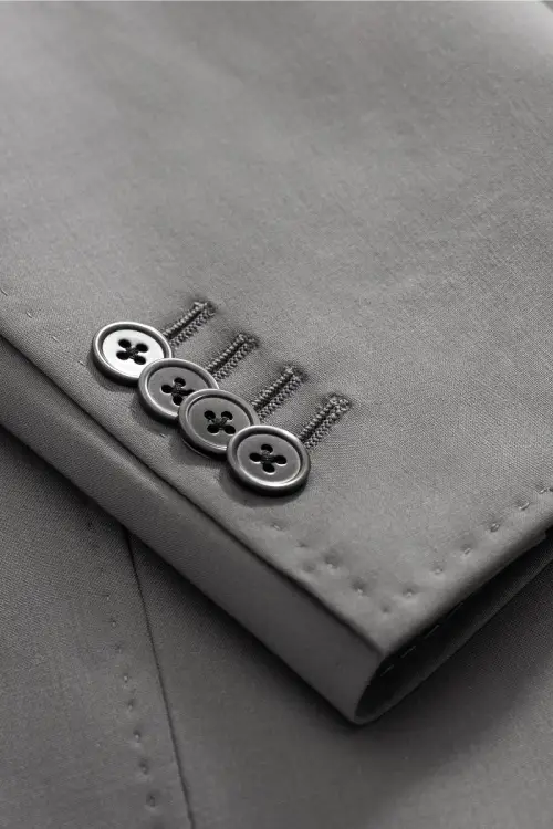 Garnitur Futuro II, szary, wełniany - zbliżenie mankietu