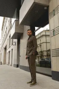 Garnitur dwurzędowy Solaro beżowy wełniany - Zack Roman