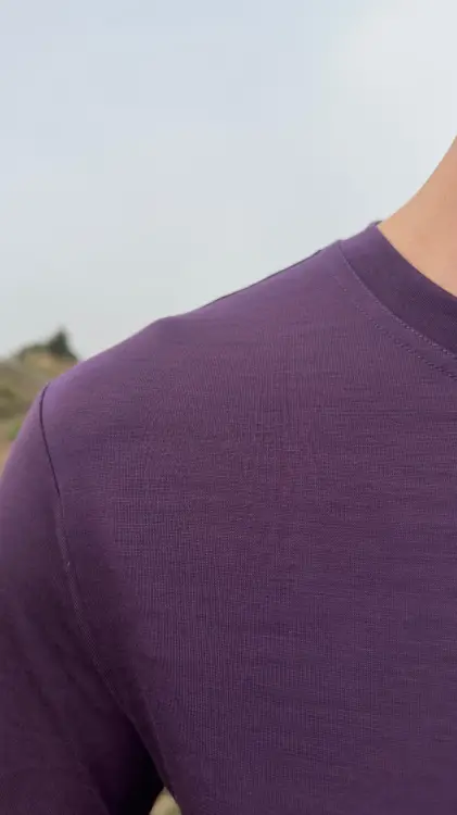 T-shirt sportowy z wełny merino, fioletowy - zdjęcie 14