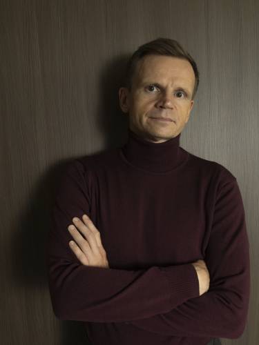 Bordowy golf z wełny merino cashwool