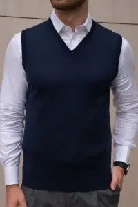 Granatowa kamizelka z wełny merino cashwool