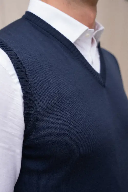 Granatowa kamizelka z wełny merino cashwool