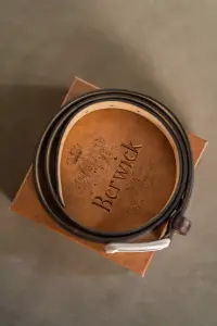 Pasek męski Berwick burgundowy skórzany - Zack Roman