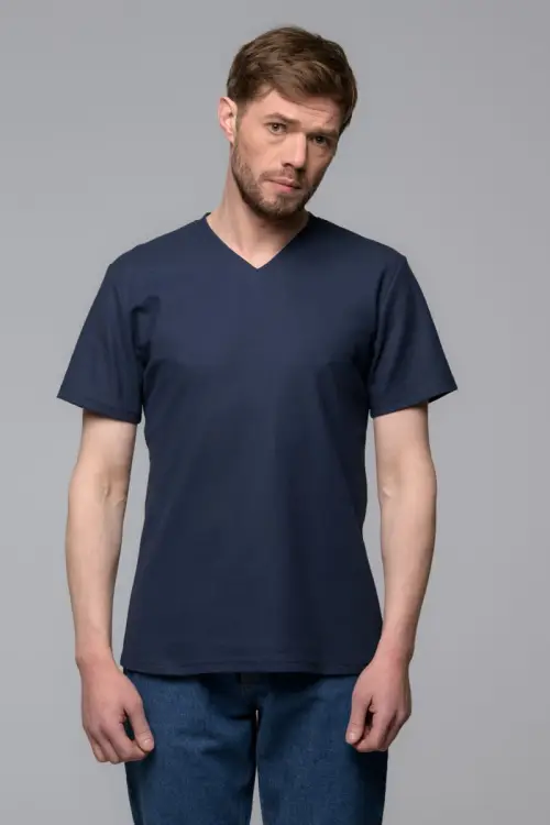 T-shirt V-neck Giro, granatowy - na modelu