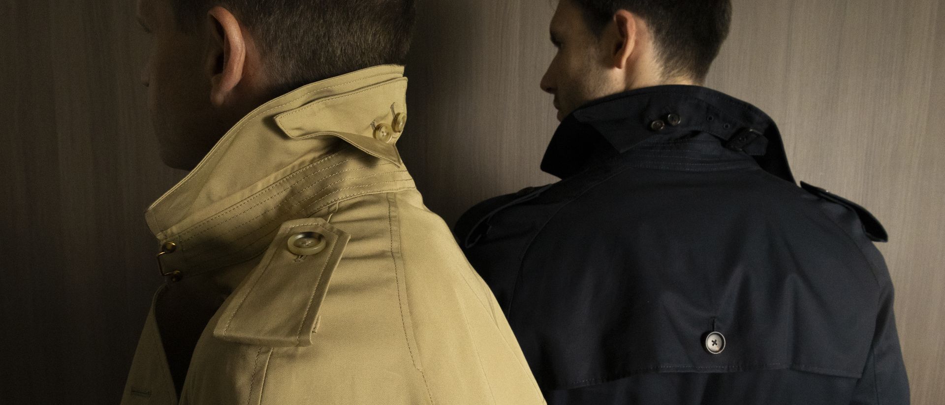 Dwa trencze Casablanca Zack Roman – beżowy i granatowy